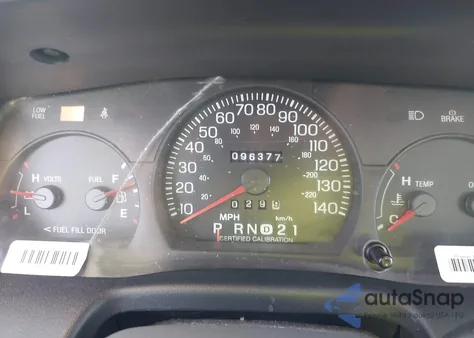 2003 Ford Crown Victoria Police z USA, uszkodzony, nr VIN 2FAFP71W63X109379